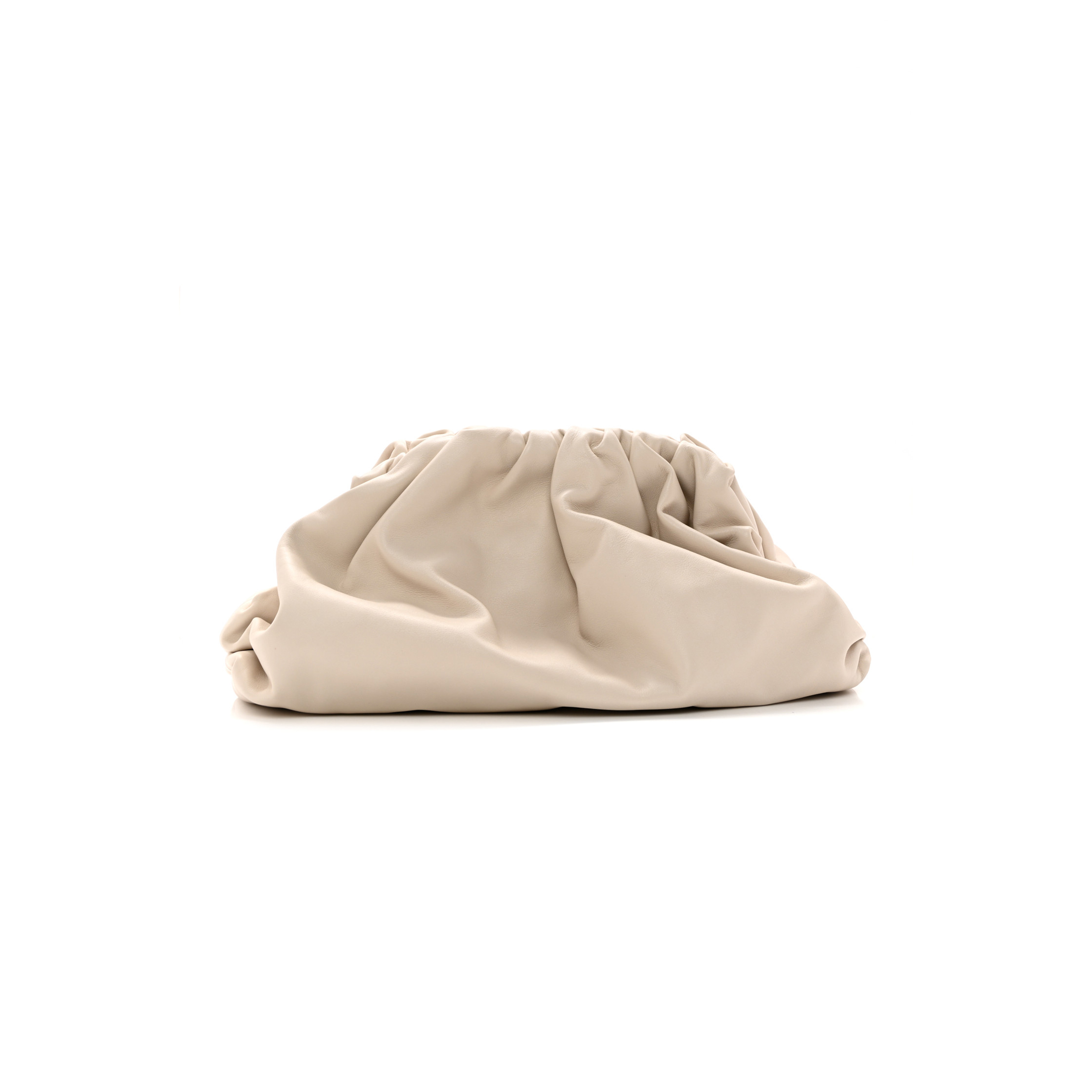 BOTTEGA VENETA SMOOTH BUTTER CALF THE POUCH OVERSIZED CLUTCH MIST (38*16*8cm) BOTTEGA VENETA SMOOTH BUTTER CALF THE POUCH OVERSIZED CLUTCH MIST (38*16*8cm)