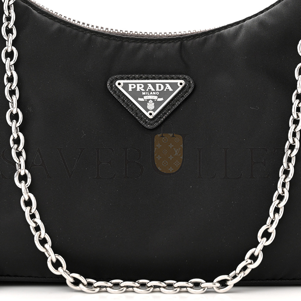 PRADA NYLON RE-EDITION 2005 SHOULDER BAG BLACK (22*17*6cm) PRADA NYLON RE-EDITION 2005 SHOULDER BAG BLACK (22*17*6cm)