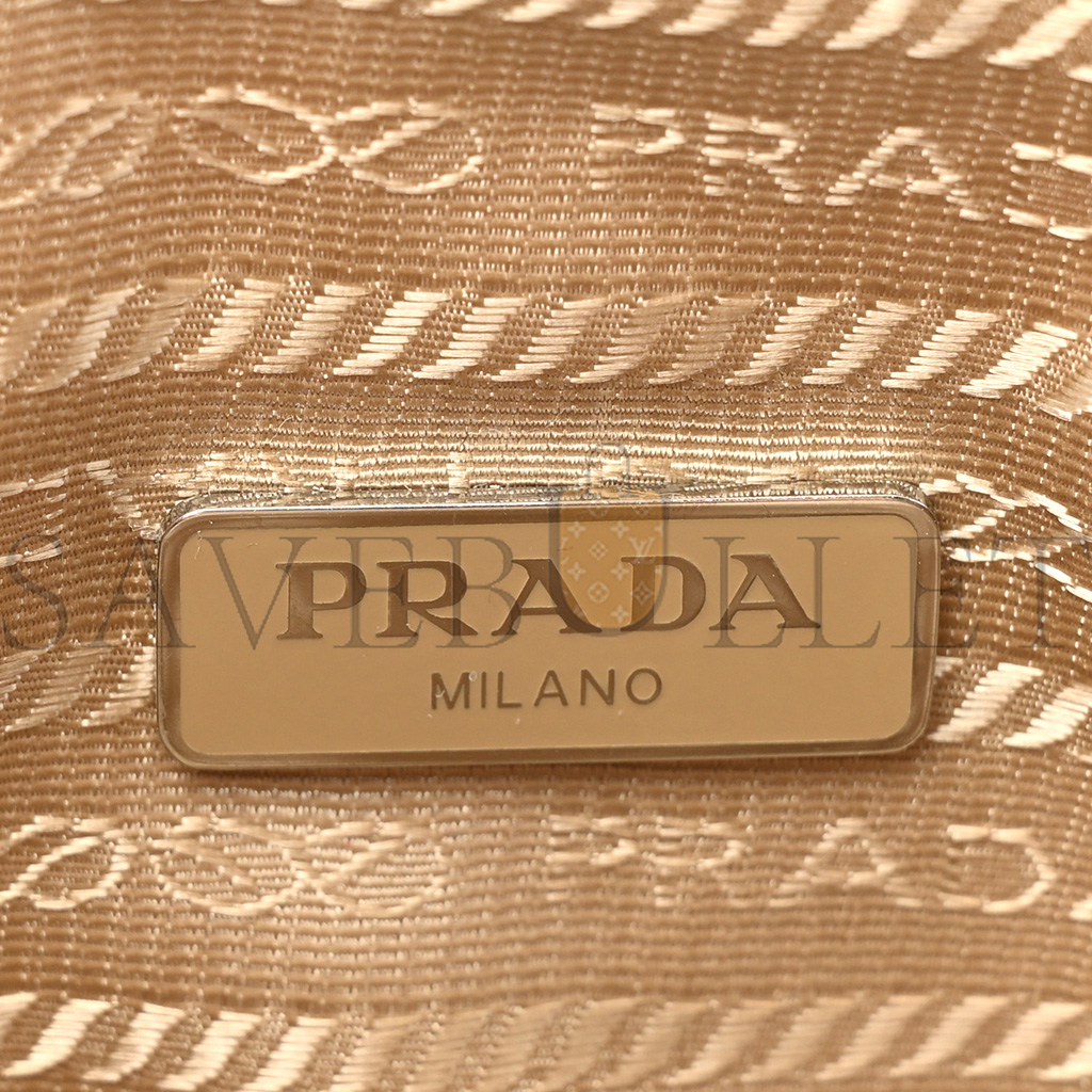 PRADA RAFFIA TRIANGLE SHOULDER BAG NATURAL (27*16*10cm) PRADA RAFFIA TRIANGLE SHOULDER BAG NATURAL (27*16*10cm)