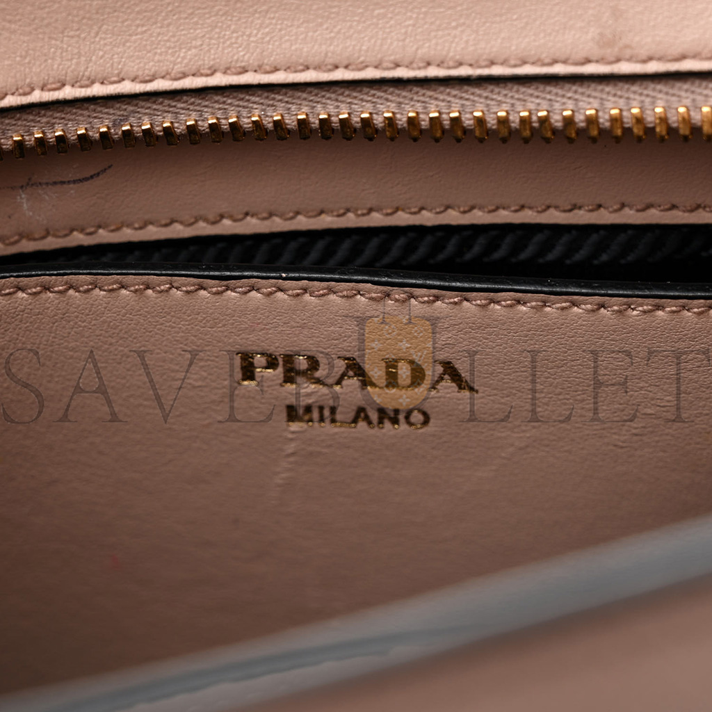 PRADA SAFFIANO CITY CALFSKIN ESPLANADE CROSSBODY BAG CIPRIA (24*17*9cm) PRADA SAFFIANO CITY CALFSKIN ESPLANADE CROSSBODY BAG CIPRIA (24*17*9cm)