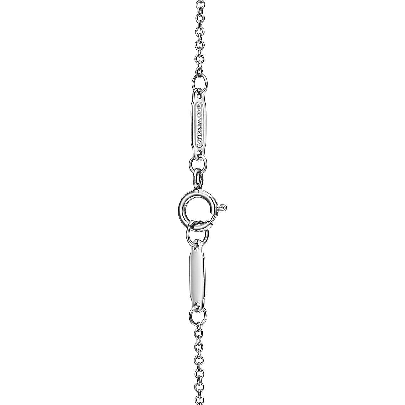 TIFFANY TRUE® PENDANT IN PLATINUM WITH A TIFFANY TRUE® DIAMOND